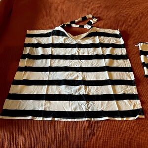 Organic cotton nursing cover with matching storage bag